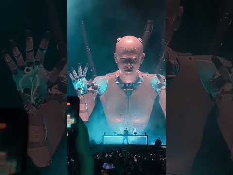 Robot Girl Takes Center Stage: Futuristic Concert Spectacle! 🤖🎶 | YouTube Shorts #shorts #feed