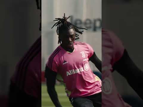 The squad gears up for the Serie A re-start ⚙️🆙 #Juventus Training